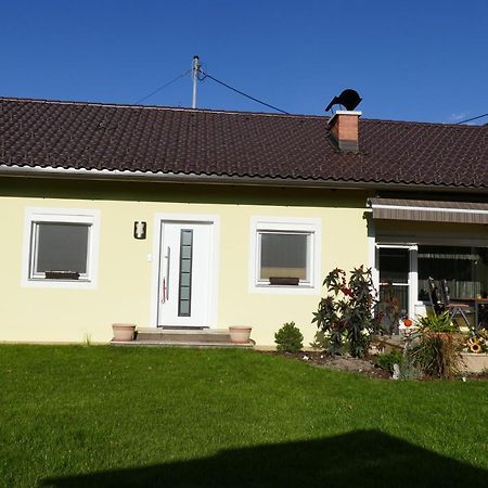 Ferienwohnung Stichauner Bodensdorf Phòng bức ảnh